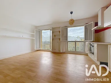 Appartement à Versailles (78000)
