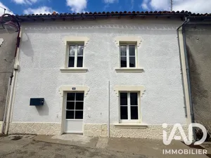 House in Saint-Aubin-le-Cloud (79450)