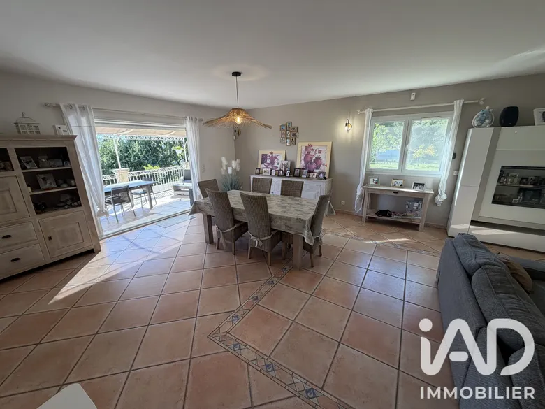 Maison 5 pièces 161 m² · à Manosque · 161 m² · 1 600 €/mois