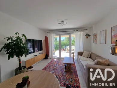 Apartment in Sanary-sur-Mer (83110)