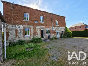 Maison de campagne à Saint Remy Chaussée (59620)