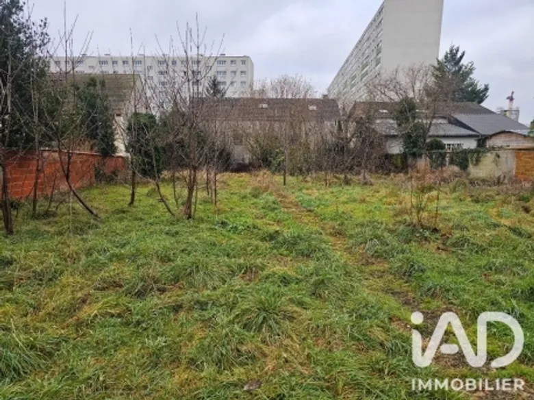 Terrain à Bonneuil-sur-Marne (94380) · 265 000 €