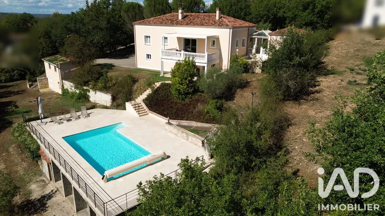 Maison 8 pièces 224 m² · à Cahors · 223,7 m² · 580 000 €