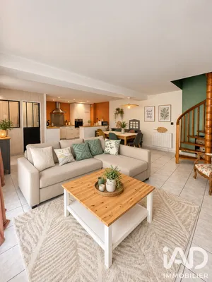 Apartment in Reims (51100)