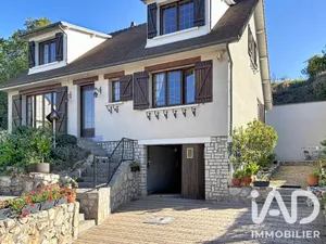 House in Cherisy (28500)