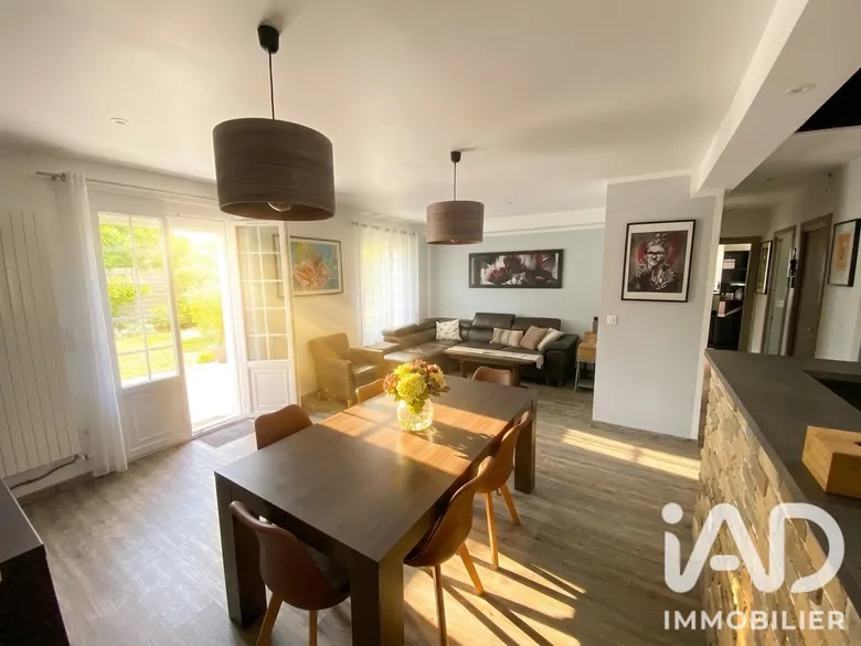 Maison 5 pièces 92 m² · à Belloy-en-France · 92,2 m² · 335 000 €