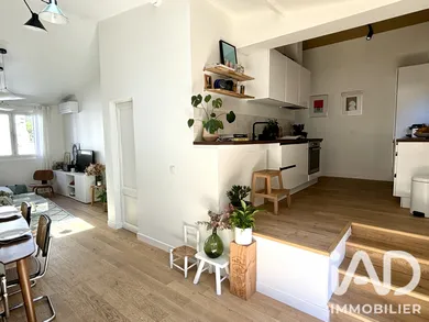 Townhouse in Bordeaux (33000)