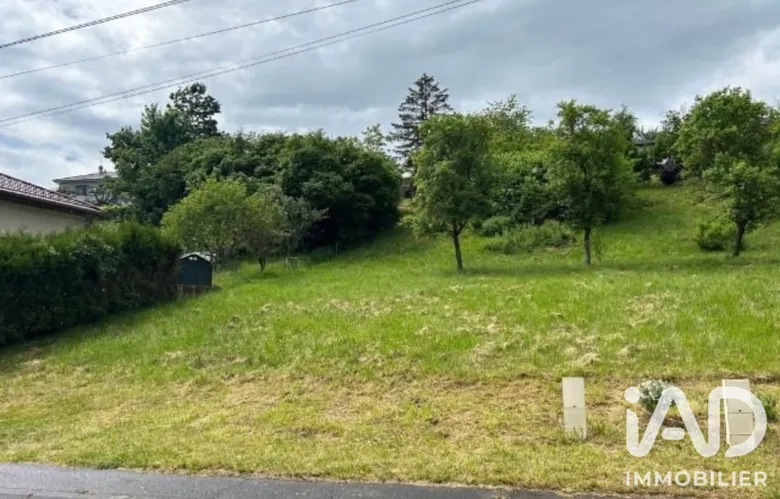 Terrain 1400 m² · à Hatrize · 110 000 €