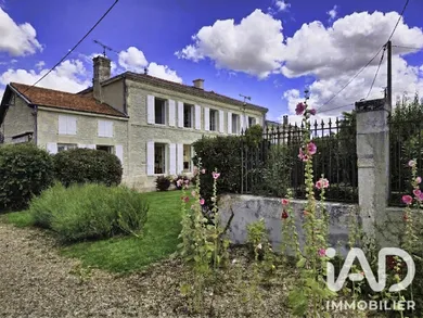 House in Villeneuve-la-Comtesse (17330)