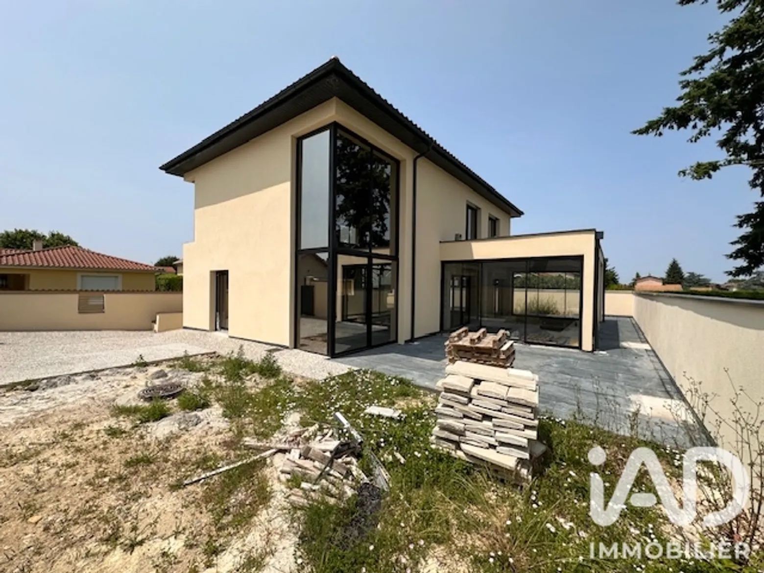 Vente maison à Mions (69780) : maison 7 pièces 330 m² - 2109712 — 2
