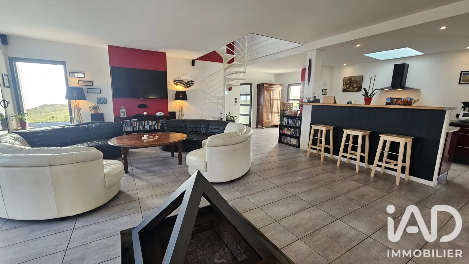 Vente maison à Plogoff (29770) : maison 11 pièces 355 m² - 2105904 — 2