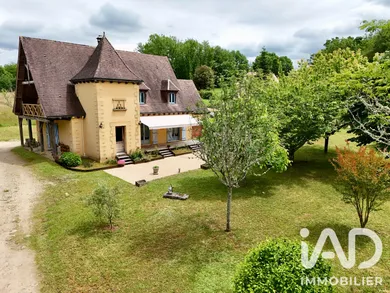 Traditional house in Cénac-et-Saint-Julien (24250)
