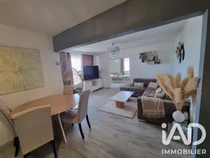 Apartment in Beaucaire (30300)