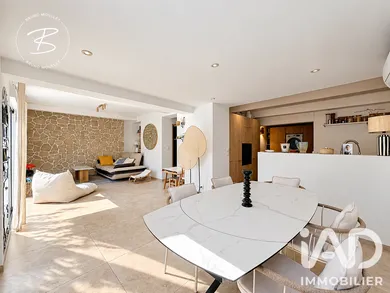 Maison à Toulon (83000)