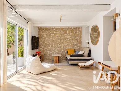 Maison à Toulon (83000)