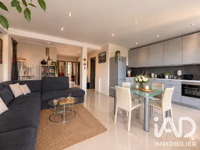 Appartement à Saint-Laurent-du-Var (06700)