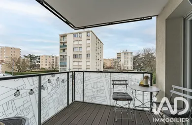 Appartement à Vénissieux (69200)