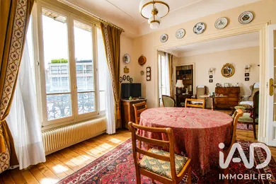 Apartment in Montrouge (92120)
