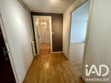 Apartment in Troyes (10000)