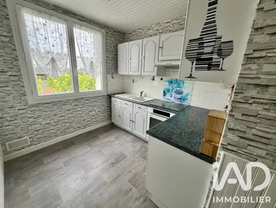 Apartment in Troyes (10000)