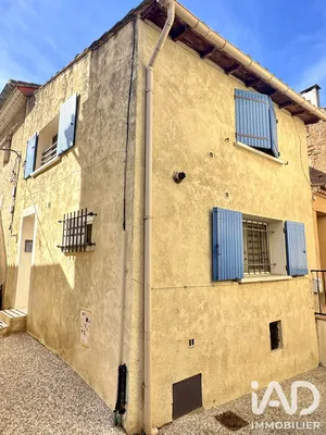 Maison de ville à Saint-Gilles (30800)