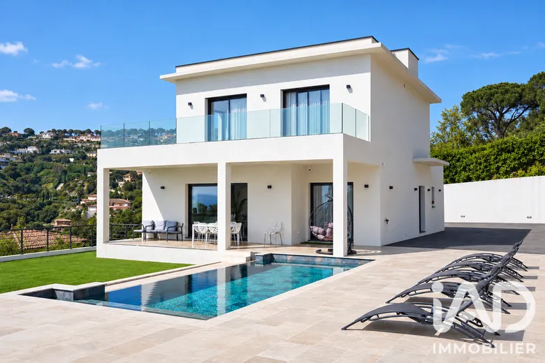 Maison 6 pièces 257 m² · à Sainte-Maxime · 257 m² · 2 900 000 €