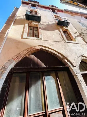 Building in Cahors (46000)