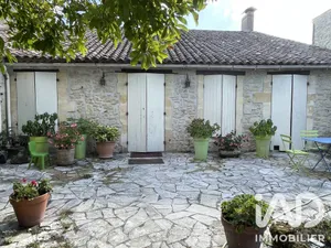 Maison de campagne à Blasimon (33540)