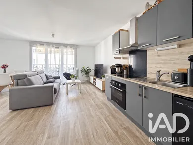 Appartement à Pontault-Combault (77340)