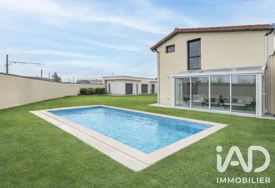 Maison à Décines-Charpieu (69150)