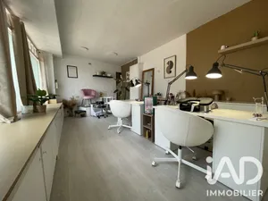 Commercial in Limay (78520)