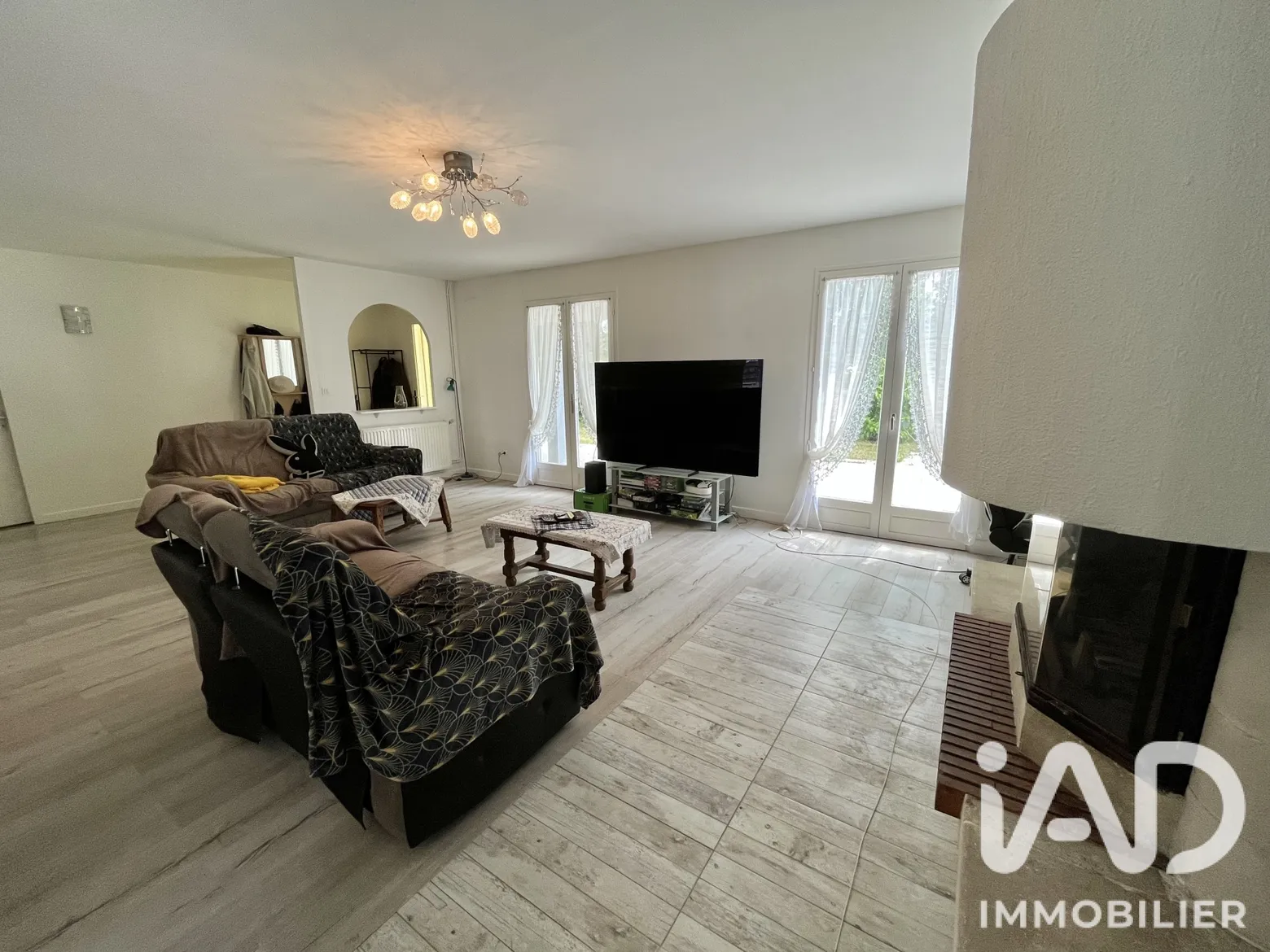 Vente maison à Carbon-Blanc (33560) : maison 5 pièces 122 m² - 2111330 — 2