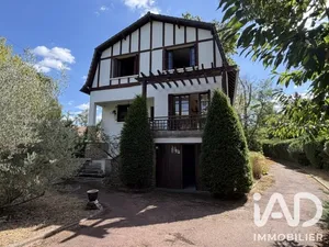 Maison traditionnelle à Saint-Fargeau-Ponthierry (77310)
