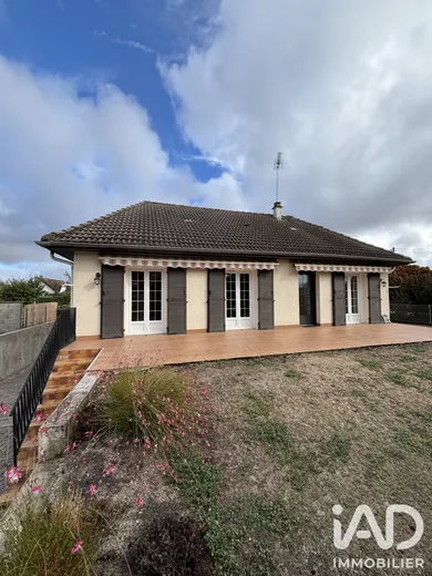 Townhouse in Yzeure (03400)