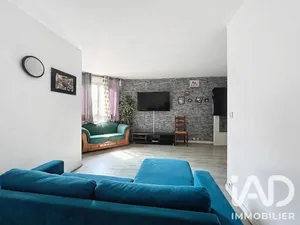 Apartment in Grigny (91350)
