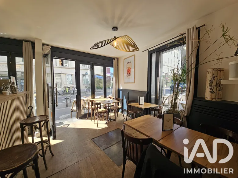 Local commercial 61 m² · à Paris · 61 m² · 299 000 €