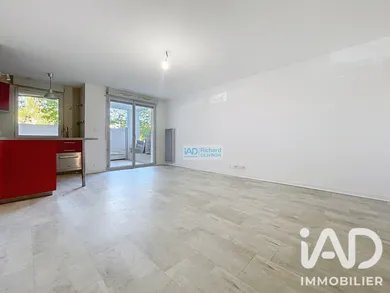 Apartment in Tours (37200)