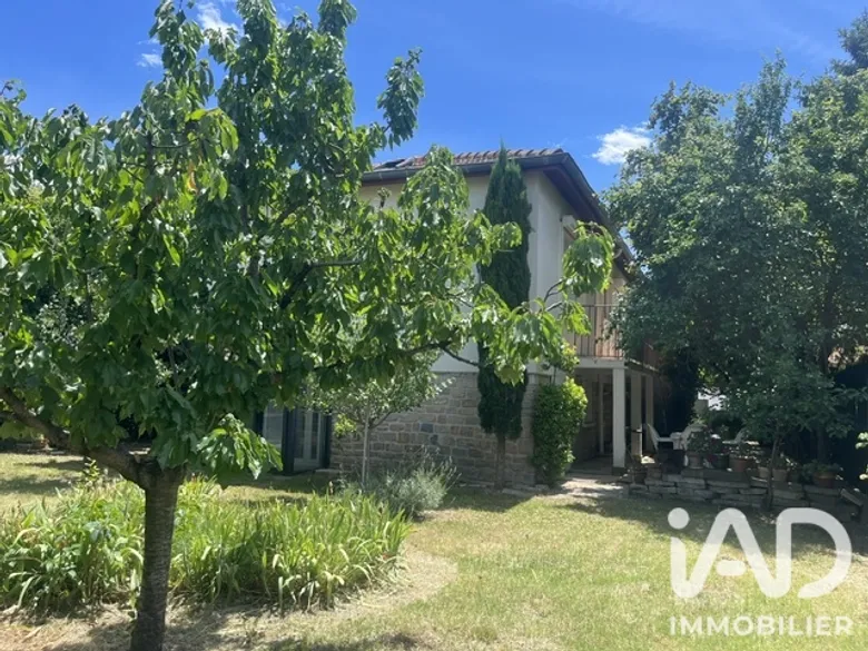 Maison 5 pièces 162 m² · à Nîmes · 162 m² · 300 000 €