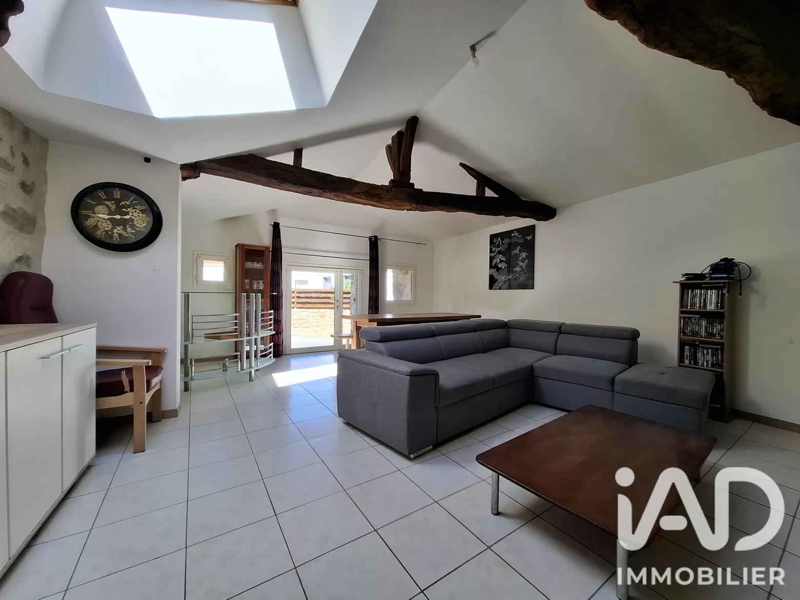 Vente maison à Aizenay (85190) : maison de village 2 pièces 58 m² - 2101800 — 2