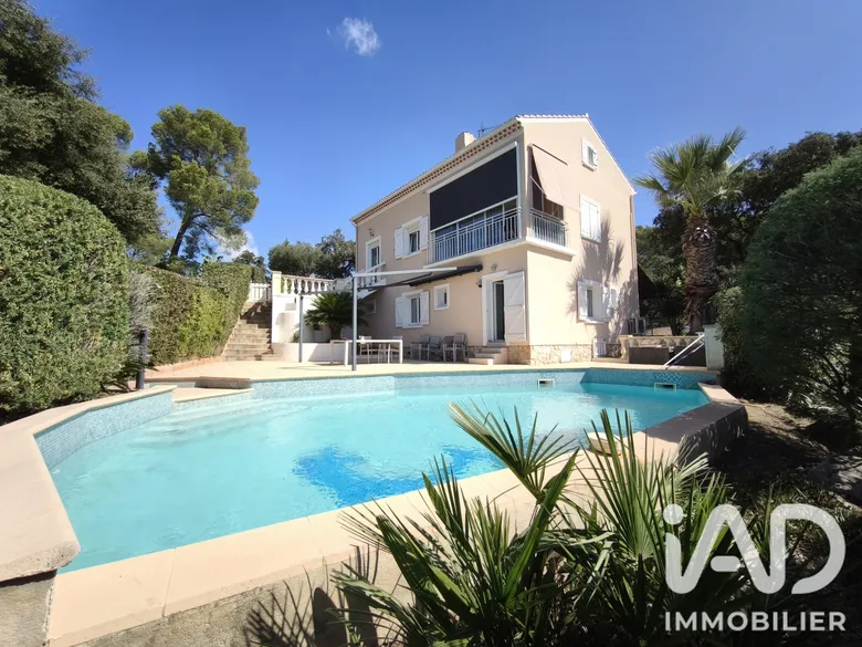 Maison 7 pièces 187 m² · à Six-Fours-les-Plages · 187 m² · 880 000 €