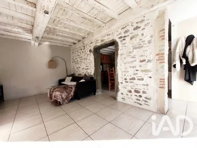 House in Saint-Myon (63460)