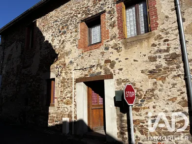Immeuble à Bourg-Lastic (63760)