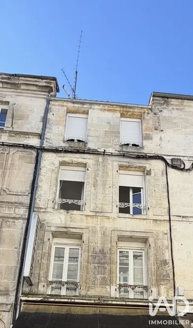 Appartement à Saintes (17100)