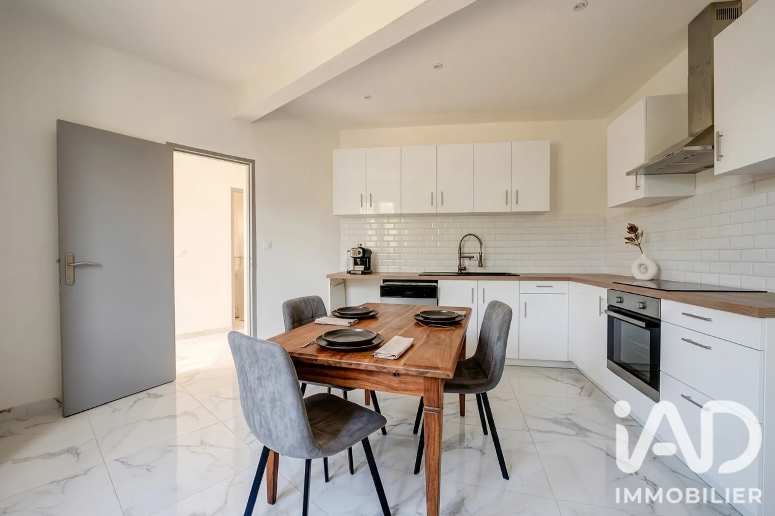 Vente maison à Seysses (31600) : maison de village 5 pièces 138 m² - 2106539 — 3