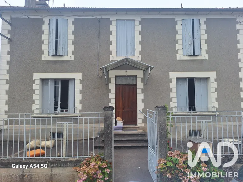 Maison 6 pièces 110 m² · à Bourran · 110 m² · 105 000 €