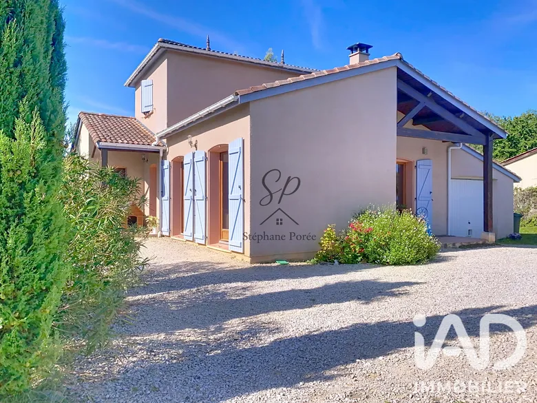 Maison 4 pièces 112 m² · à Monclar-de-Quercy · 112 m² · 235 000 €