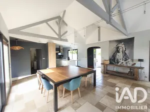 Maison d'architecte à Collonges-la-Rouge (19500)