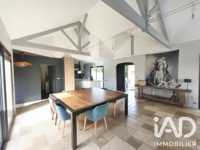 Architectural house in Collonges-la-Rouge (19500)