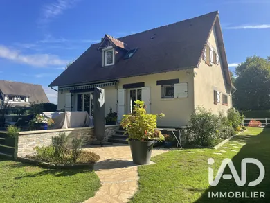 Maison traditionnelle à Les Authieux-sur-le-Port-Saint-Ouen (76520)