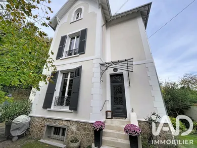 Maison à Nanterre (92000)